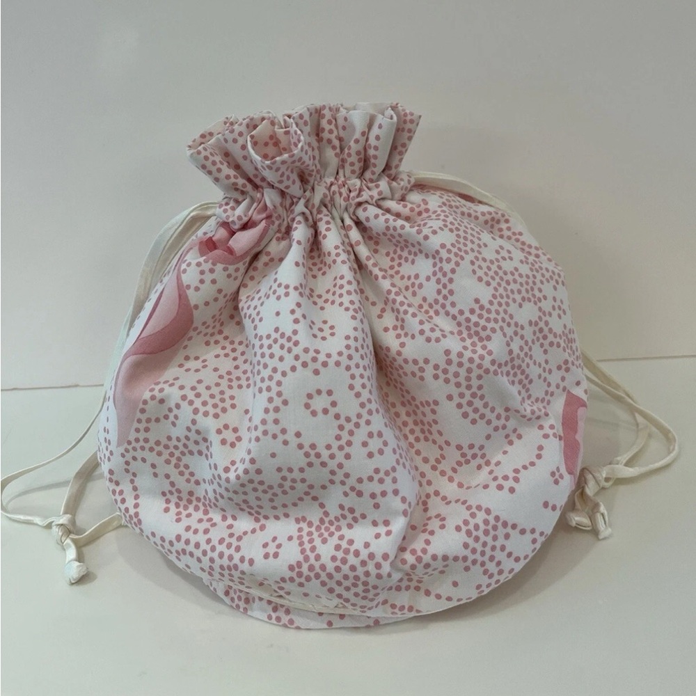 COPY - D. Porthault Vintage Drawstring
Pouch Plastic Lined Pink Dots w/ Ribbon …